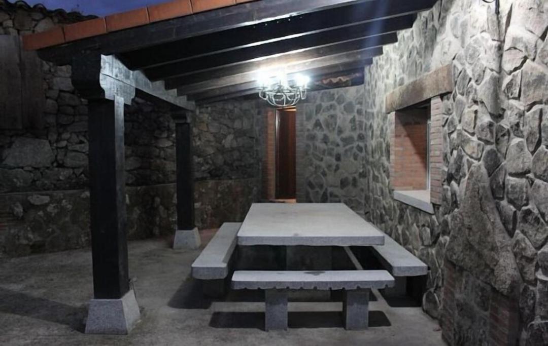 El Cauce Villa Navaluenga Exterior photo